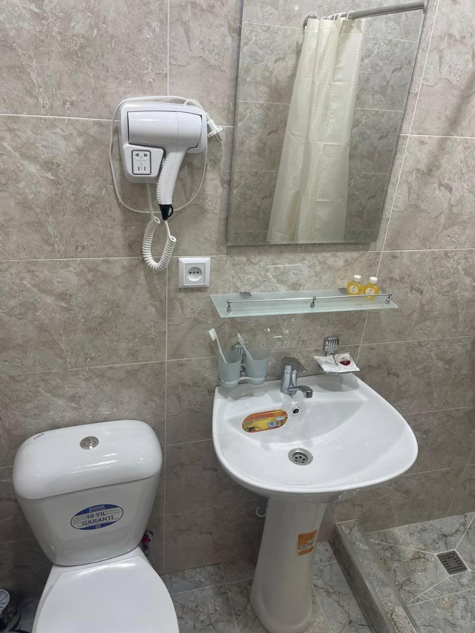 Art Inn Hotel 塔什干 外观 照片