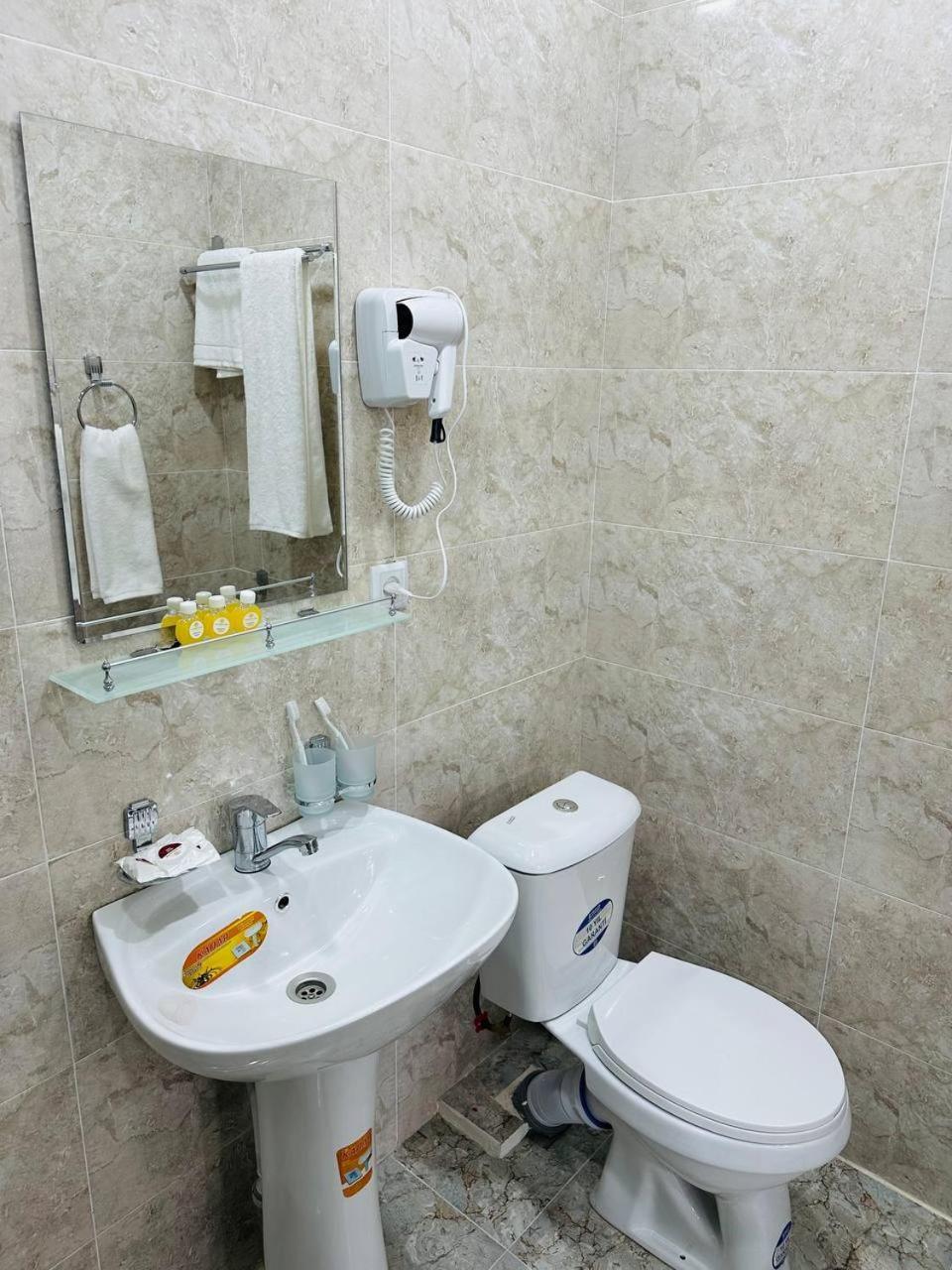 Art Inn Hotel 塔什干 外观 照片